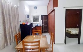 Servostay 2 Bhk Fully Furnished In Hafeezpet #202