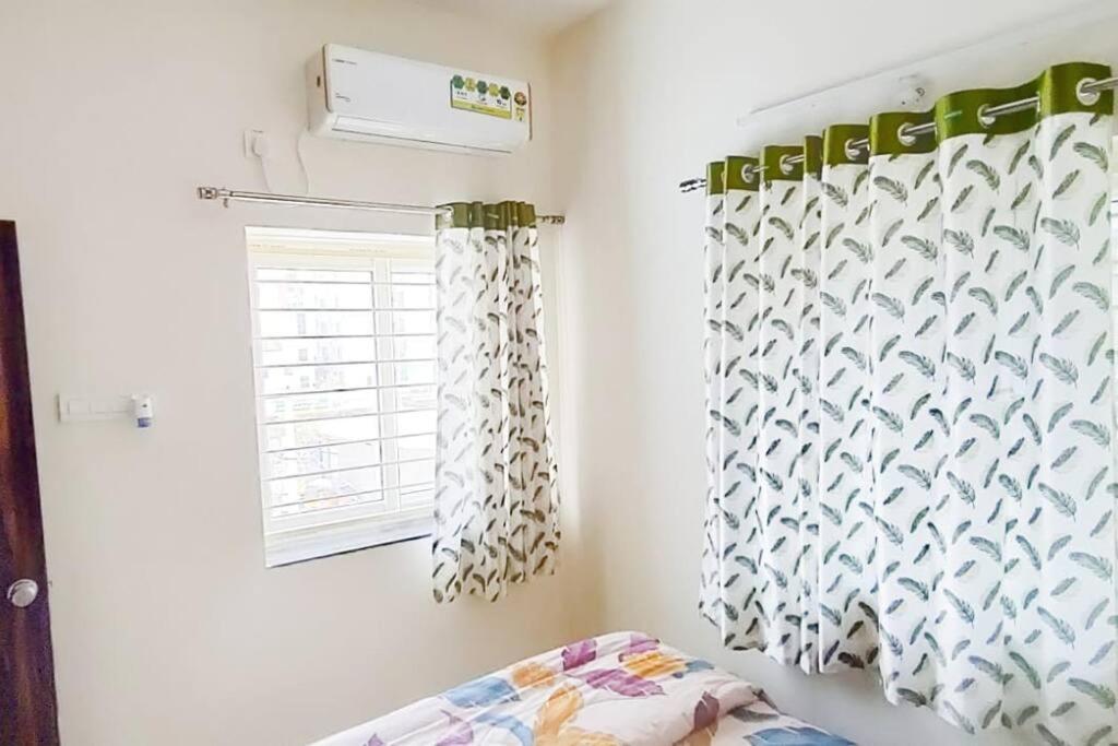 Servostay 2 Bhk Fully Furnished In Hafeezpet #202 Hyderabad Exterior photo